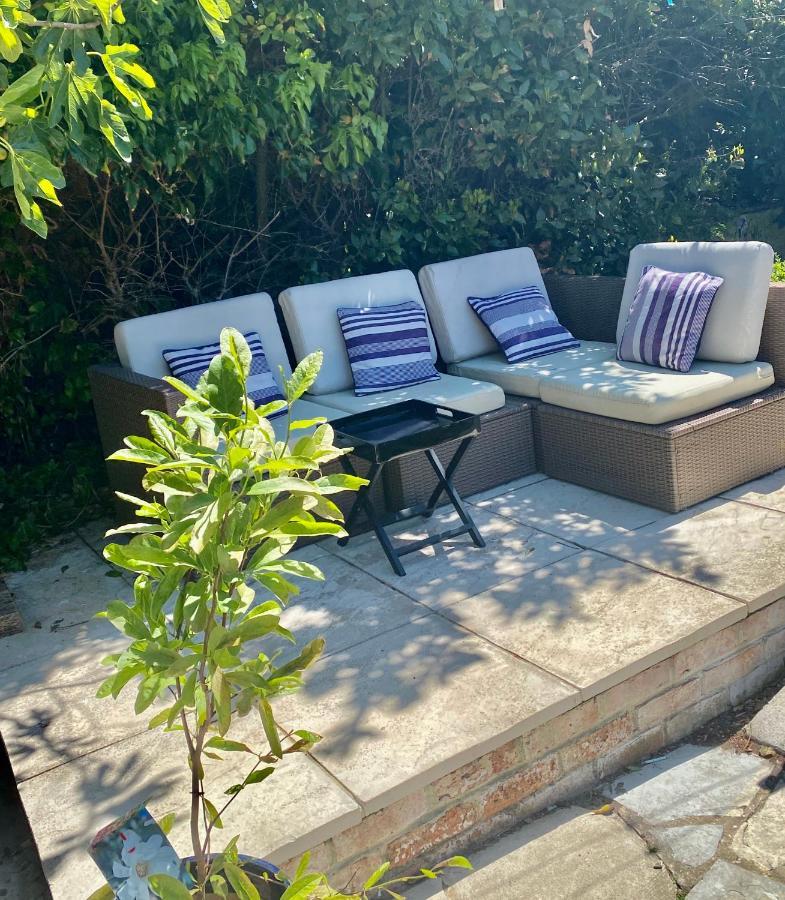 Monmouth House Apartments, Lyme Regis Old Town, Dog Friendly, Parking Buitenkant foto