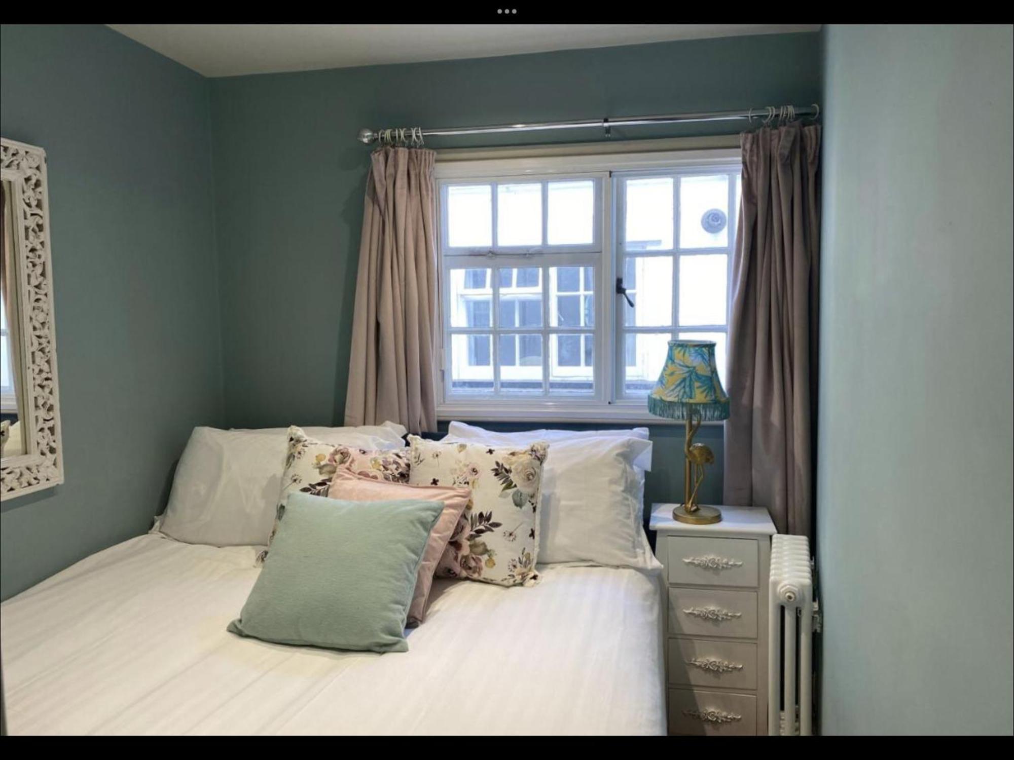 Monmouth House Apartments, Lyme Regis Old Town, Dog Friendly, Parking Buitenkant foto
