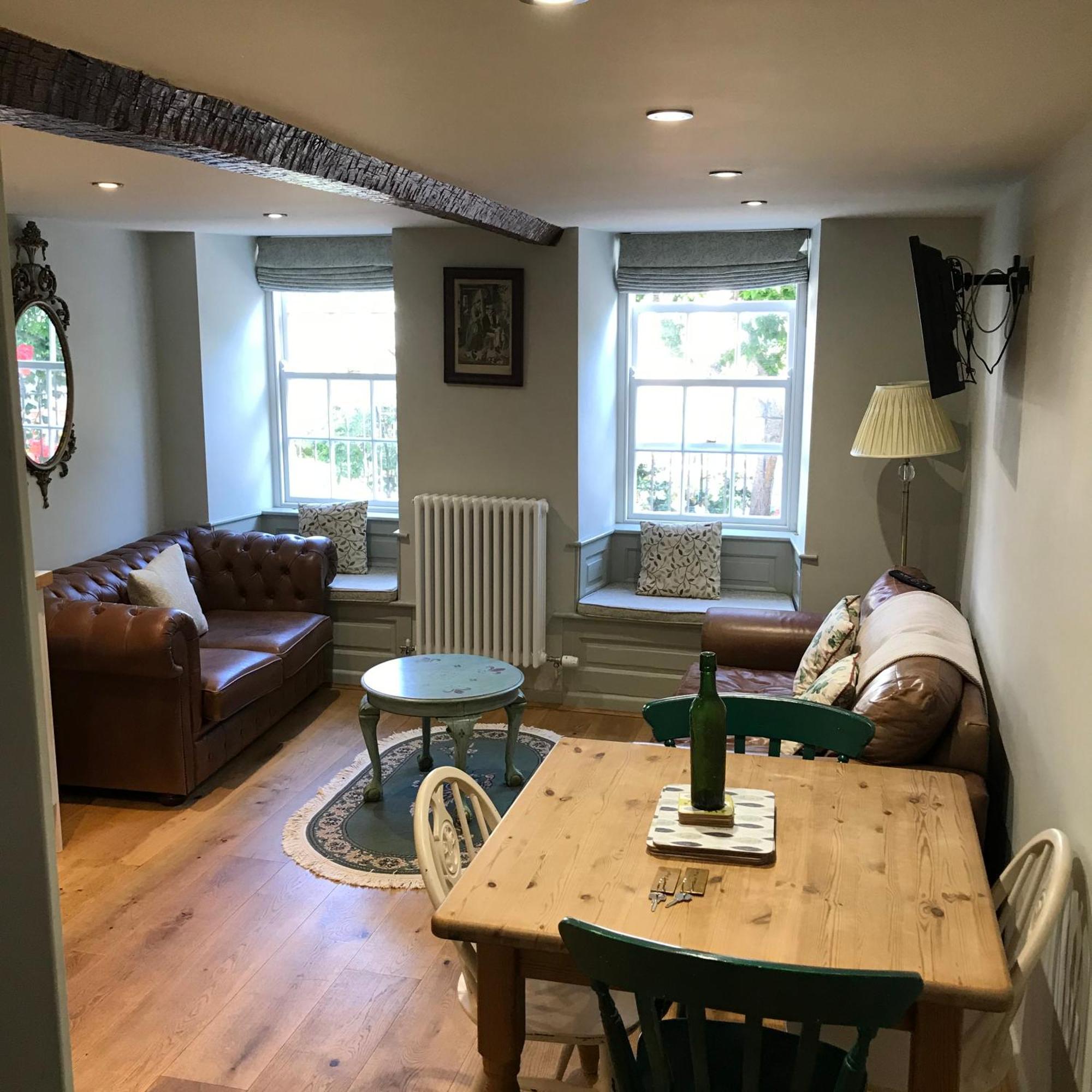 Monmouth House Apartments, Lyme Regis Old Town, Dog Friendly, Parking Buitenkant foto