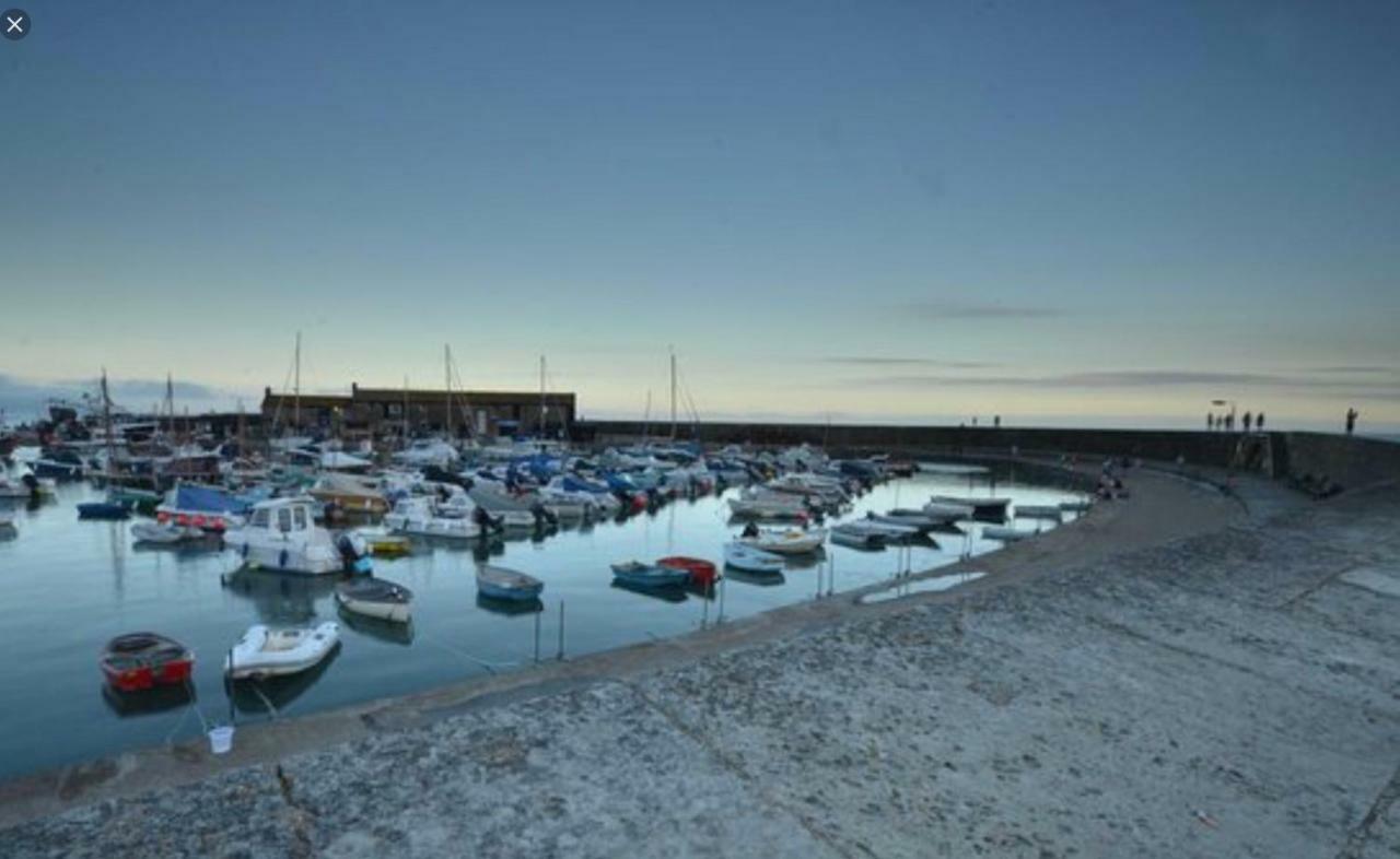 Monmouth House Apartments, Lyme Regis Old Town, Dog Friendly, Parking Buitenkant foto